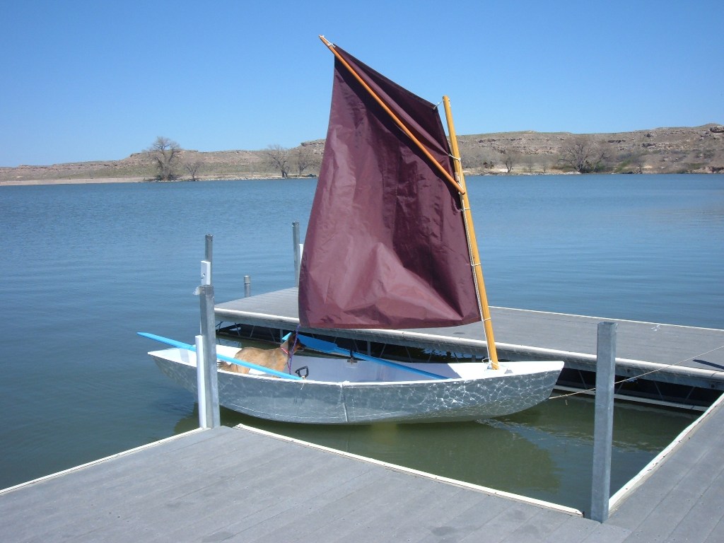 FB11 with sail
First launch, sail needs adjustment (tighten throat, lengthen sprit)
