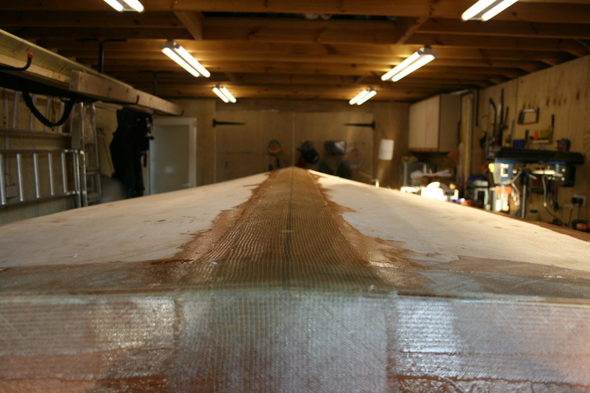 view down on on keel taping-see the air pocket?
