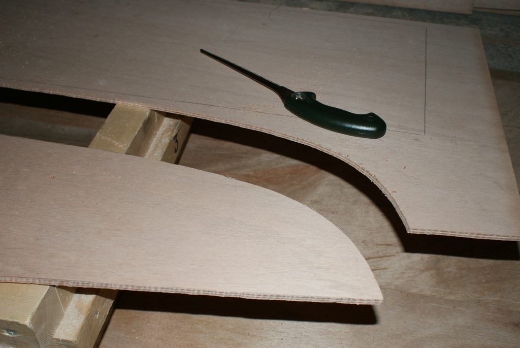 Japanese jig saw: nice and smooth curves... and plenty of working out as well!
Keywords: CH16 CHENOA16 CHENOA CANOE