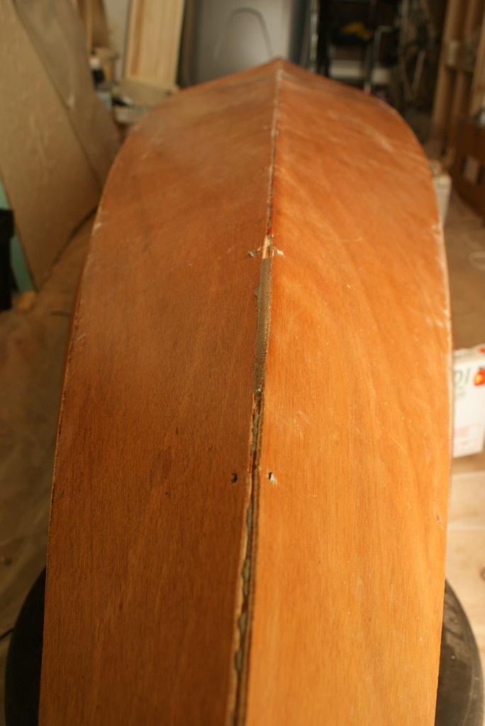 Stitches and masking tape removed, before sanding outside.
Keywords: CH16 CHENOA16 CHENOA CANOE