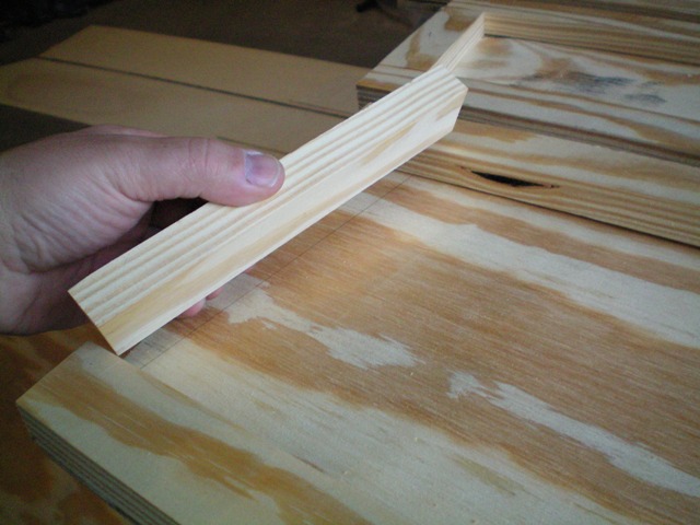 Battens are cut and fitted dry
Battens are cut and fitted dry
