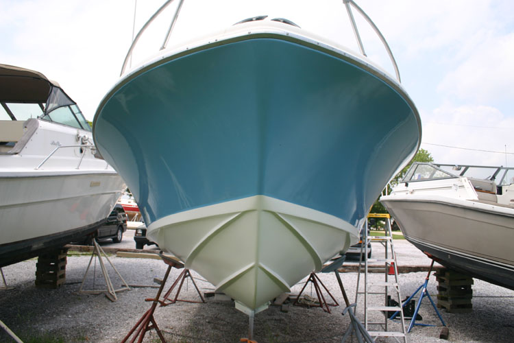 Bow shot after Skyblue Awlcraft, expoy barrier coat and Interlux VC performance epoxy bottom paint.
