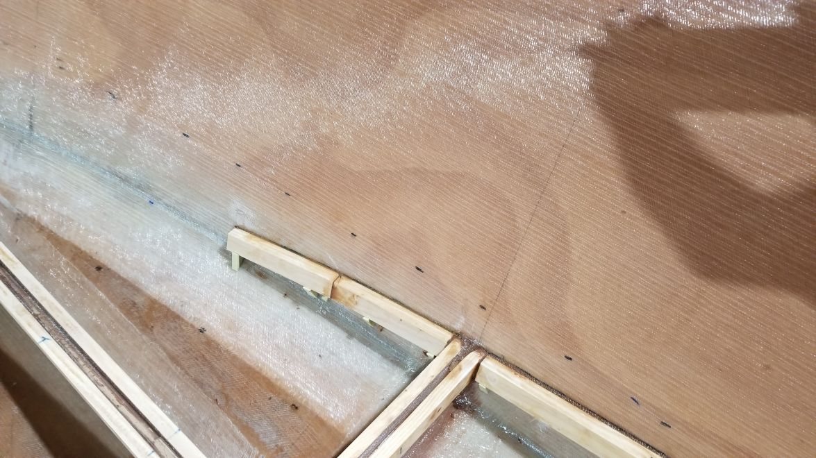 Bulkhead Cleats
Starboard side has been glued up to here.
11/9/2019
Keywords: c21 C21